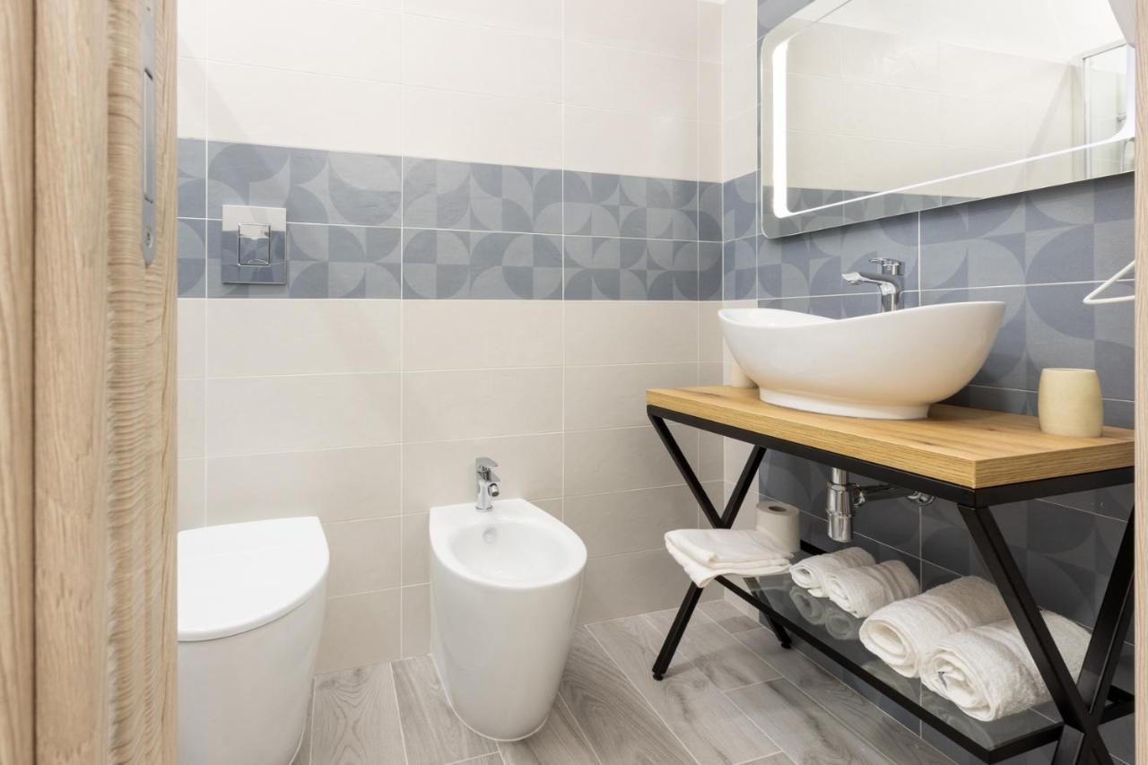 Deledda Home Cagliari Ngoại thất bức ảnh
