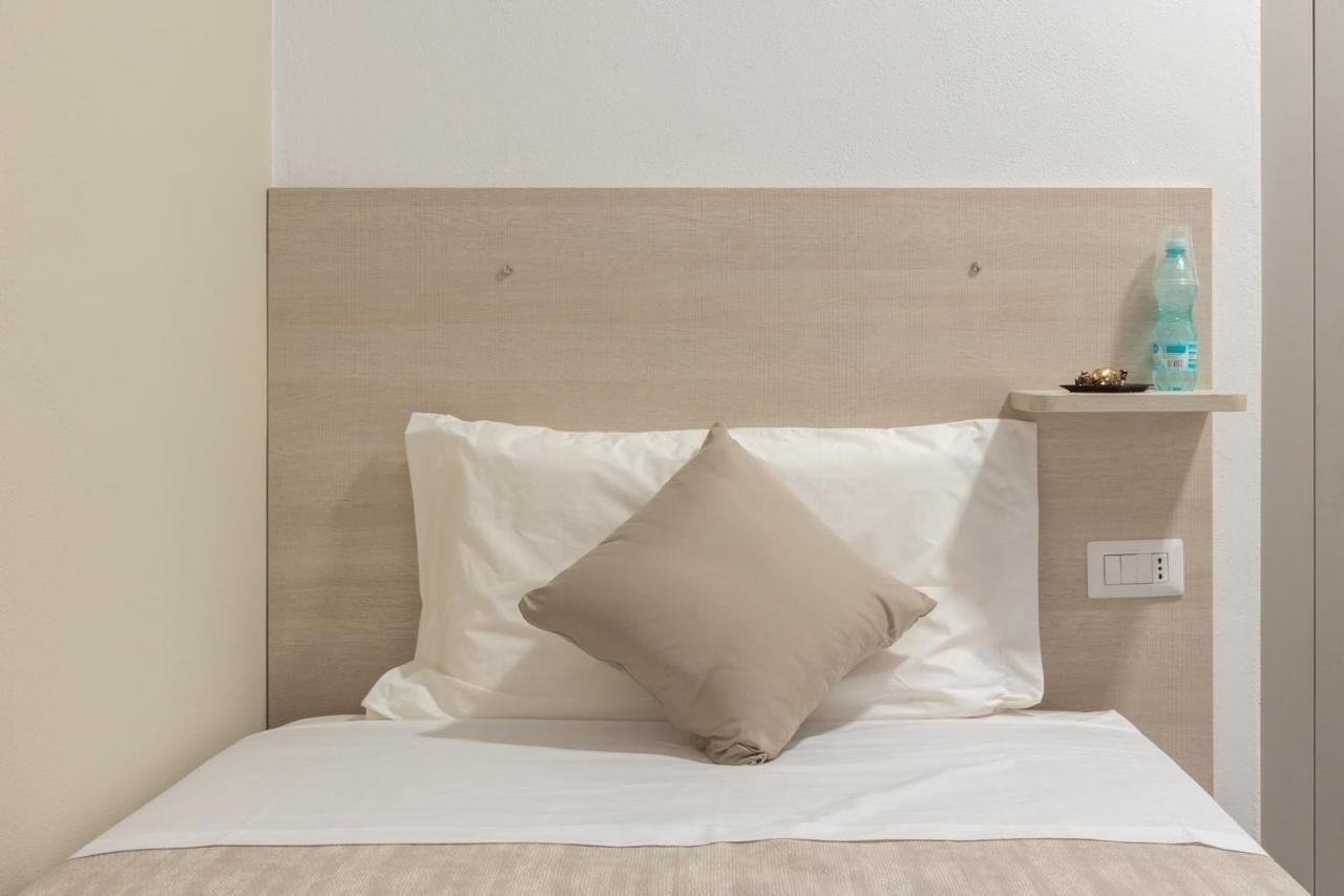 Deledda Home Cagliari Ngoại thất bức ảnh