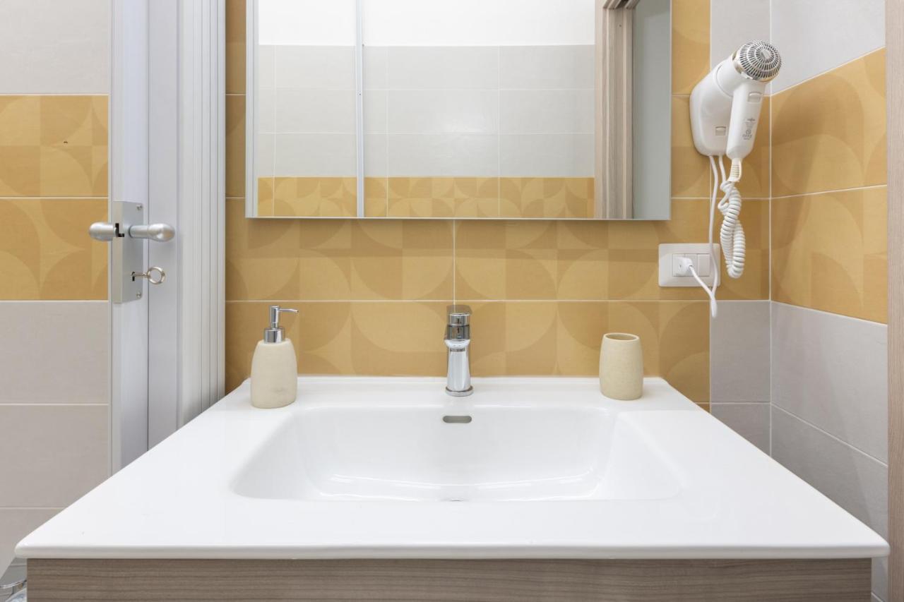 Deledda Home Cagliari Ngoại thất bức ảnh