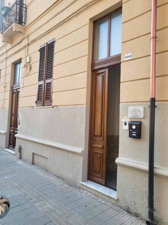 Deledda Home Cagliari Ngoại thất bức ảnh